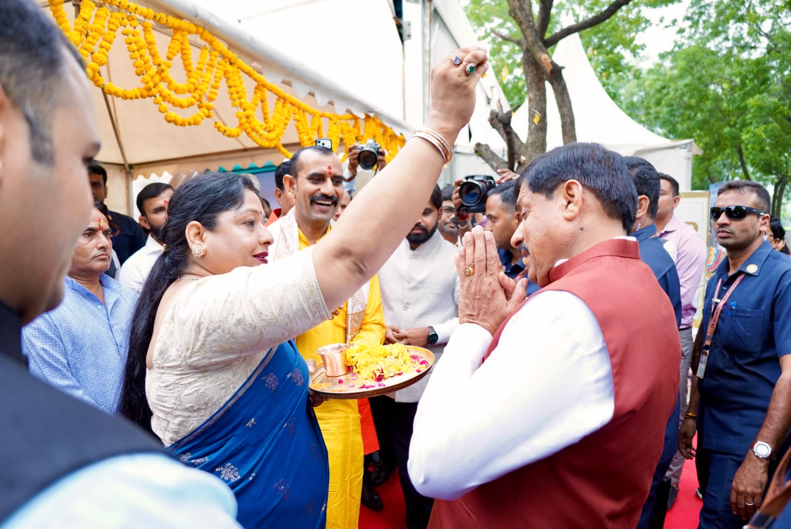 Bhopal News: एमजीयू  में ‘युवा संवाद’ कार्यक्रम का आयोजन; मुख्यमंत्री यादव हुए शामिल और युवाओं से किया संवाद