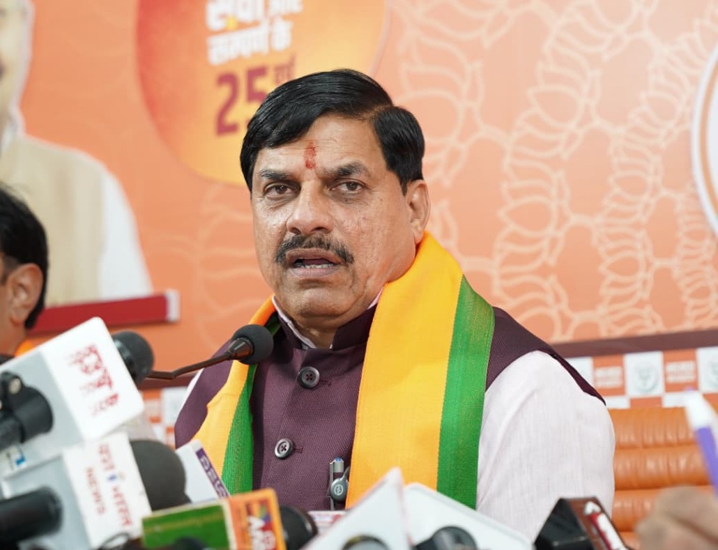 Bhopal News: ‘नेता प्रतिपक्ष’ को पद से इस्तीफा देना चाहिए, कांग्रेस अपने ‘राजकुमार’ को समझाए: मुख्यमंत्री यादव