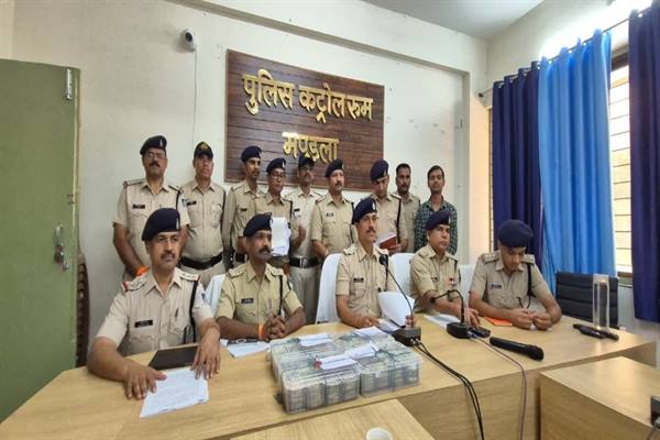 MP News: निवेश के नाम पर राशि दोगुनी करने का झांसा देकर धोखाधड़ी करने वाले 6 आरोपी गिरफ्तार